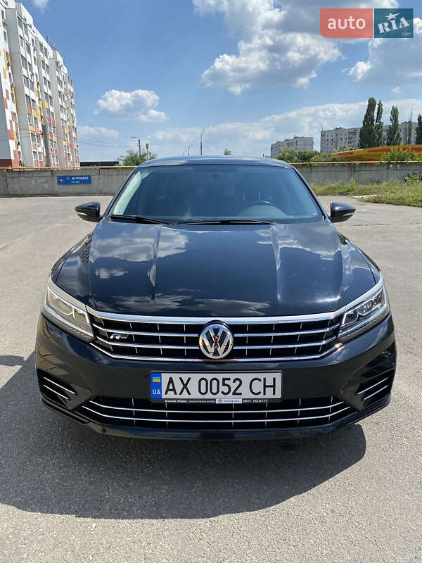 Седан Volkswagen Passat 2016 в Харькове Седан Volkswagen Passat 2016 в Харькове
