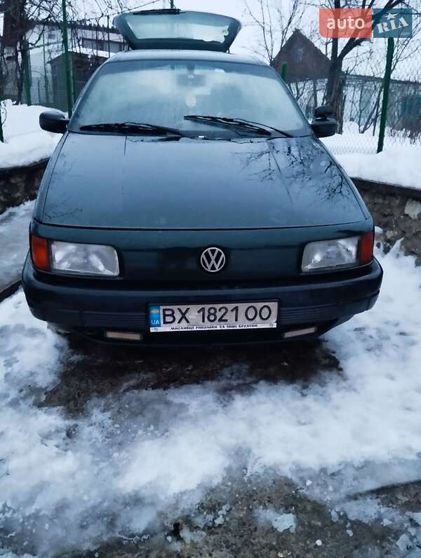 Универсал Volkswagen Passat 1991 в Волочиске