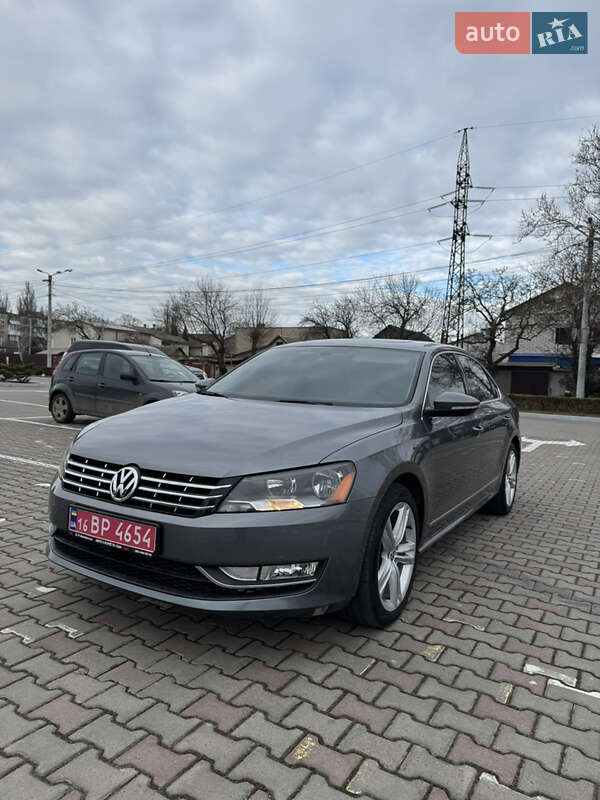 Седан Volkswagen Passat 2014 в Одесі Седан Volkswagen Passat 2014 в Одесі