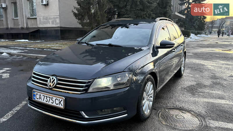 Універсал Volkswagen Passat 2011 в Смілі
