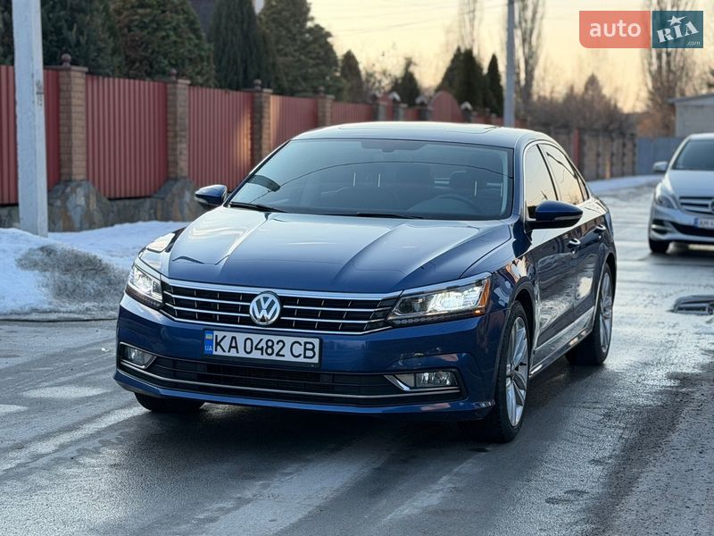 Седан Volkswagen Passat 2016 в Звягелі