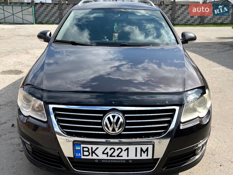 Універсал Volkswagen Passat 2008 в Рівному