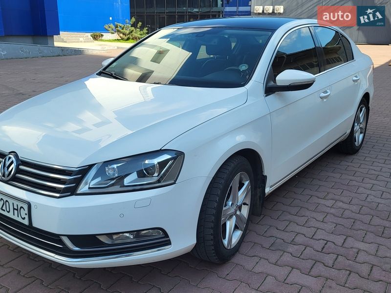 Седан Volkswagen Passat 2013 в Одессе