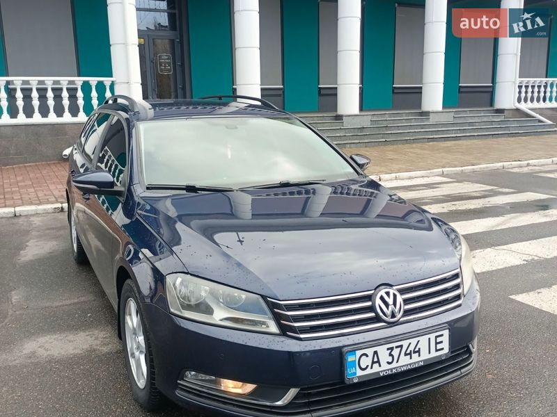 Універсал Volkswagen Passat 2011 в Черкасах