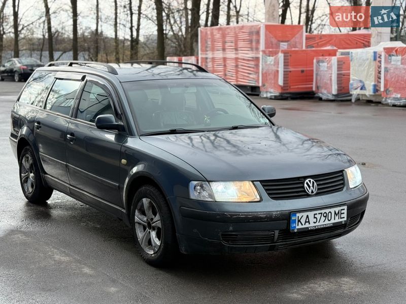 Універсал Volkswagen Passat 2000 в Києві
