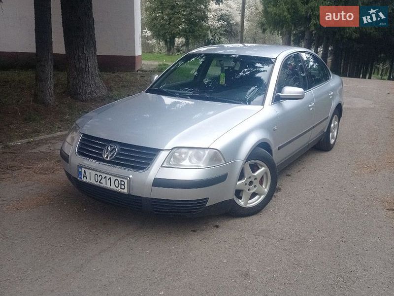 Седан Volkswagen Passat 2001 в Бурштыне