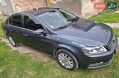 Седан Volkswagen Passat 2014 в Теребовле Седан Volkswagen Passat 2014 в Теребовле