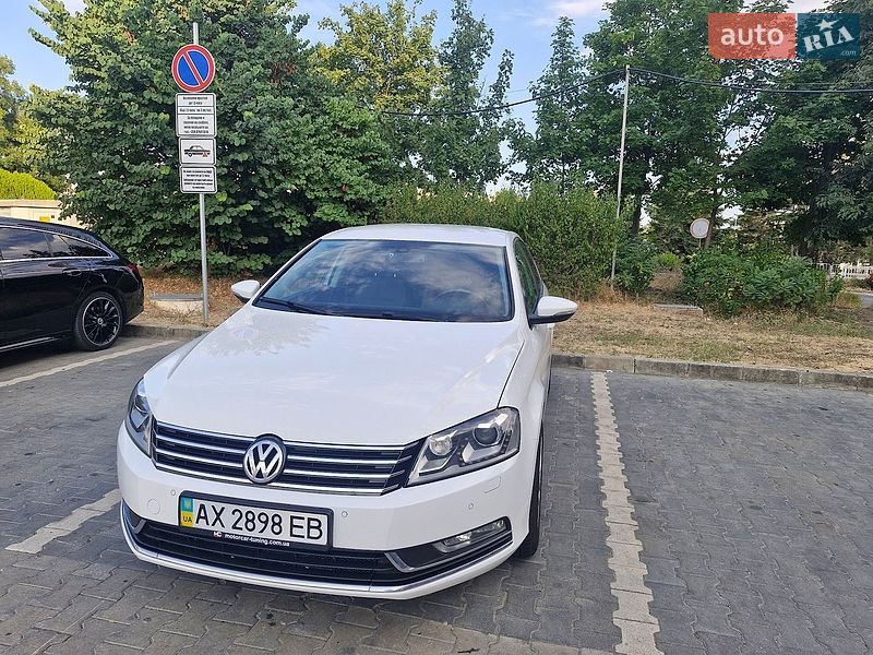 Седан Volkswagen Passat 2013 в Одессе