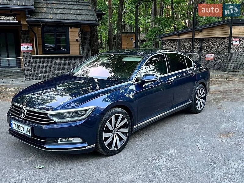 Седан Volkswagen Passat 2016 в Сарнах