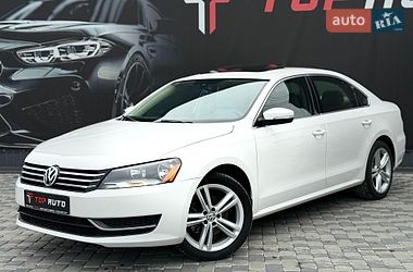 Седан Volkswagen Passat 2015 в Львове