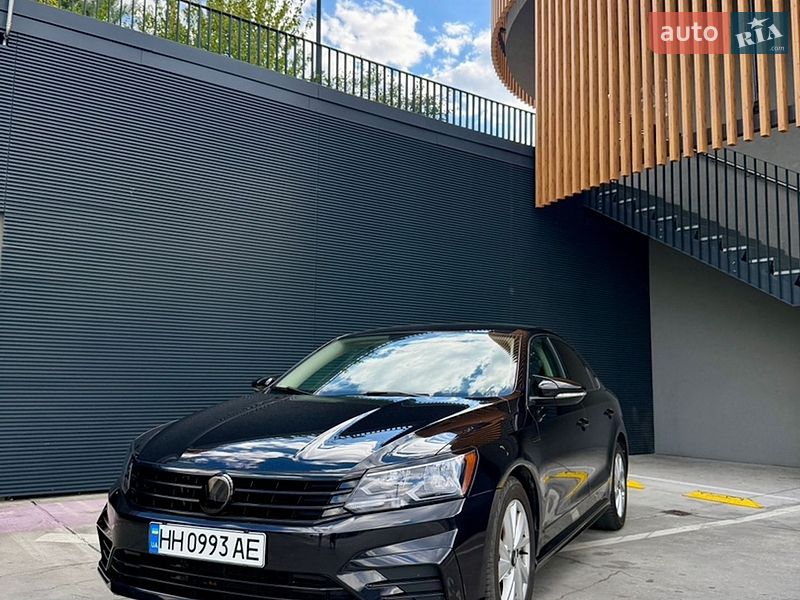 Седан Volkswagen Passat 2017 в Ужгороде