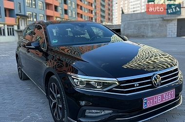 Универсал Volkswagen Passat 2021 в Тернополе