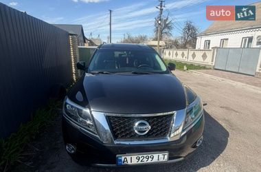 Внедорожник / Кроссовер Nissan Pathfinder 2015 в Кагарлыке