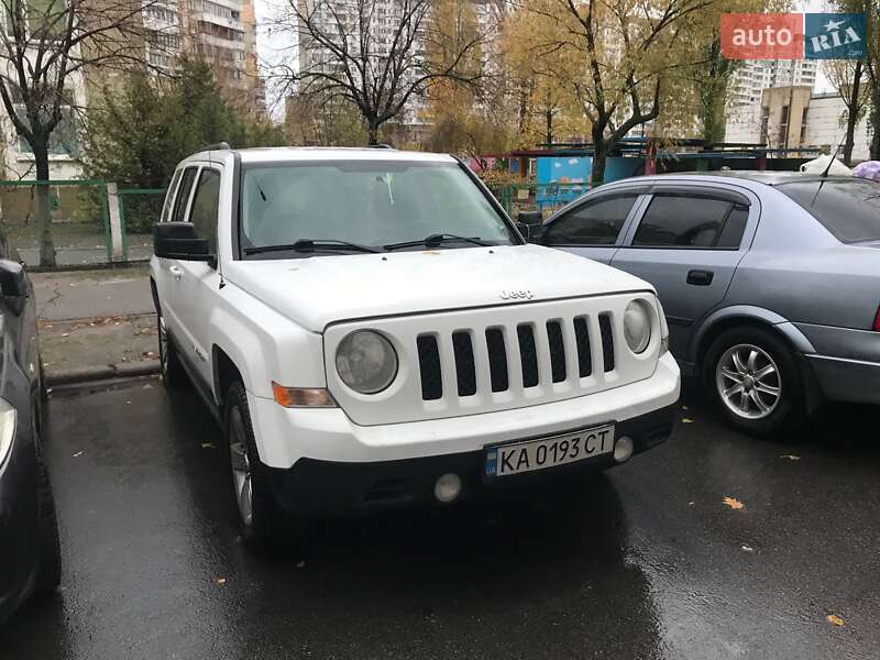 Внедорожник / Кроссовер Jeep Patriot 2013 в Киеве