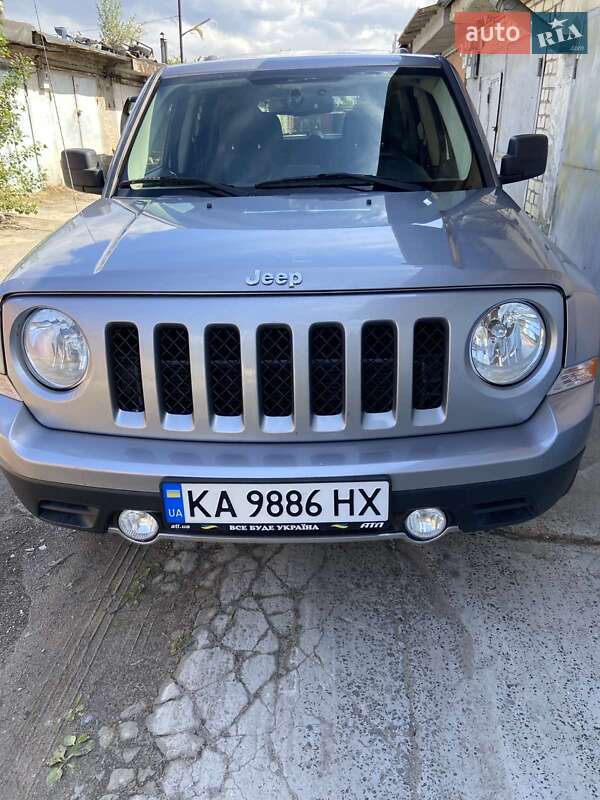 Позашляховик / Кросовер Jeep Patriot 2016 в Києві