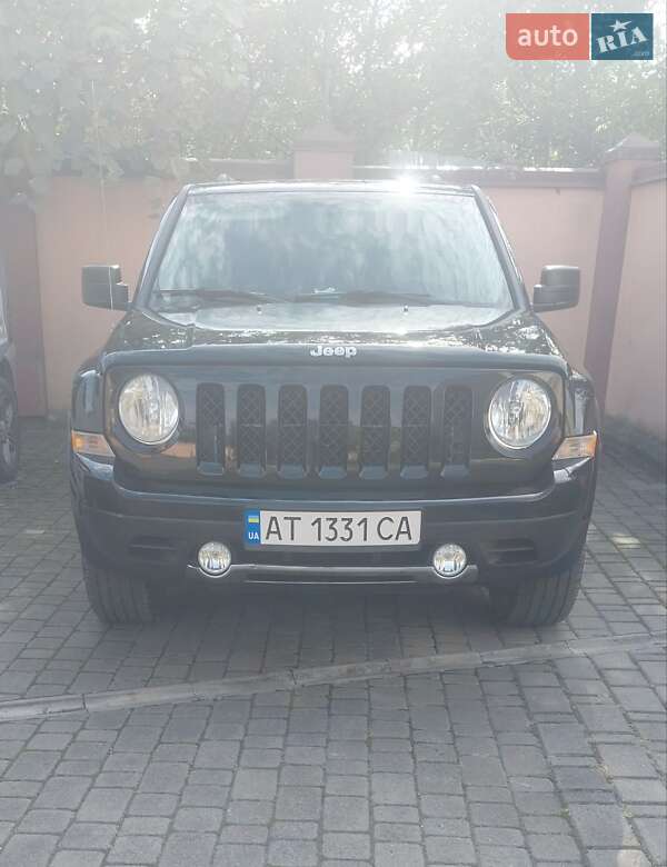 Внедорожник / Кроссовер Jeep Patriot 2016 в Ивано-Франковске