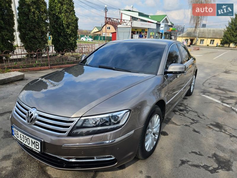 Седан Volkswagen Phaeton 2012 в Виннице