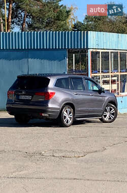 Позашляховик / Кросовер Honda Pilot 2016 в Нетішині