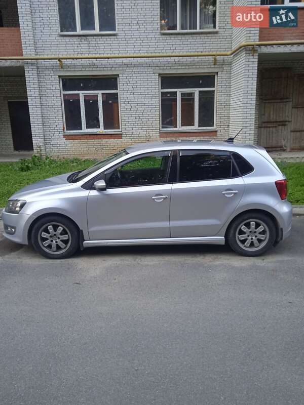 Хэтчбек Volkswagen Polo 2010 в Хмельницком