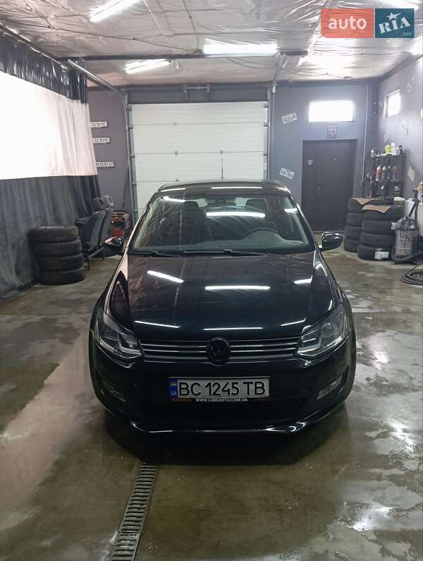 Хэтчбек Volkswagen Polo 2012 в Львове