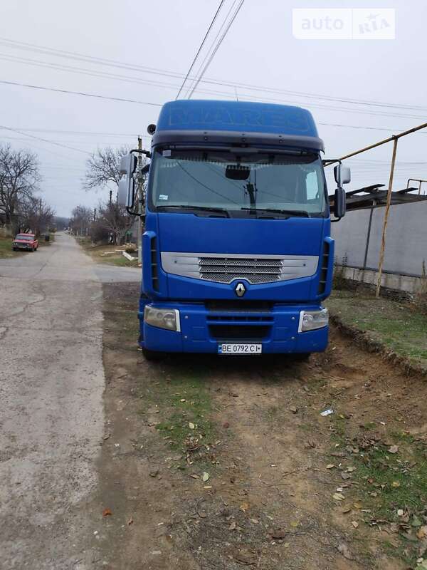 Тягач Renault Premium 2007 в Березовке