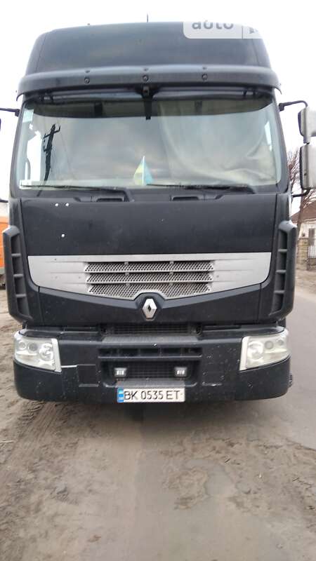 Тягач Renault Premium 2008 в Владимирце