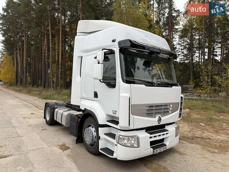 Тягач Renault Premium 2007 в Чернигове