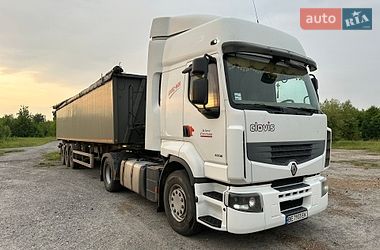 Тягач Renault Premium 2010 в Понінці