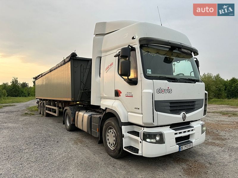 Тягач Renault Premium 2010 в Понинке