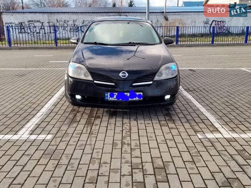 Седан Nissan Primera 2004 в Нововолинську
