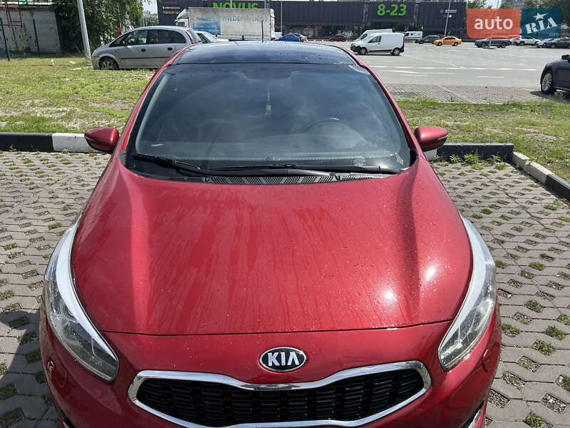 Хэтчбек Kia ProCeed 2016 в Киеве Хэтчбек Kia ProCeed 2016 в Киеве