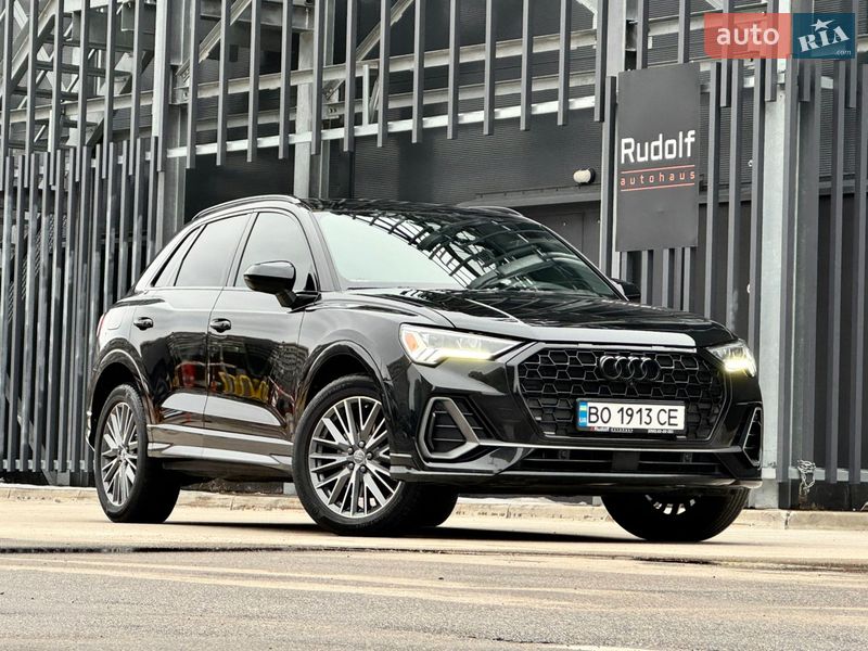Позашляховик / Кросовер Audi Q3 2020 в Києві