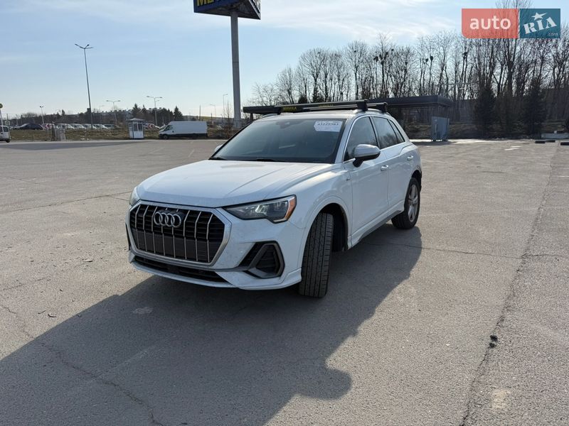 Внедорожник / Кроссовер Audi Q3 2020 в Львове