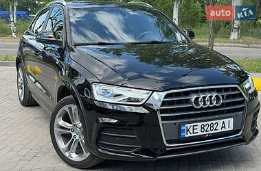 Внедорожник / Кроссовер Audi Q3 2017 в Каменском