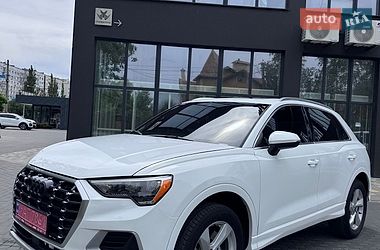 Позашляховик / Кросовер Audi Q3 2021 в Полтаві