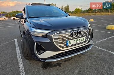 Позашляховик / Кросовер Audi Q4 e-tron 2025 в Києві