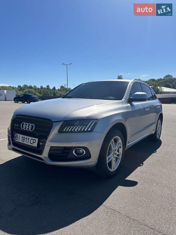 Внедорожник / Кроссовер Audi Q5 2015 в Киеве