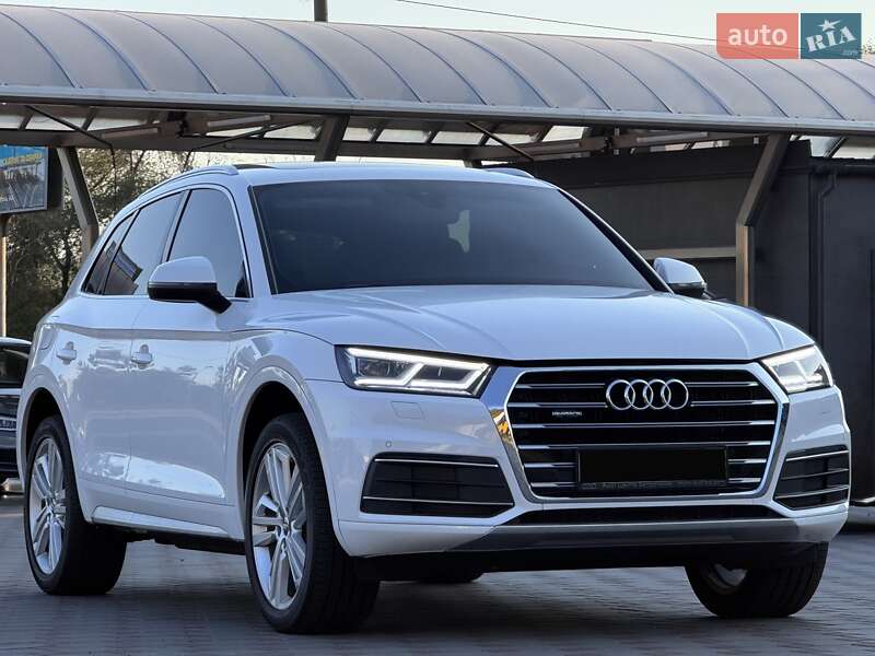 Внедорожник / Кроссовер Audi Q5 2020 в Киеве