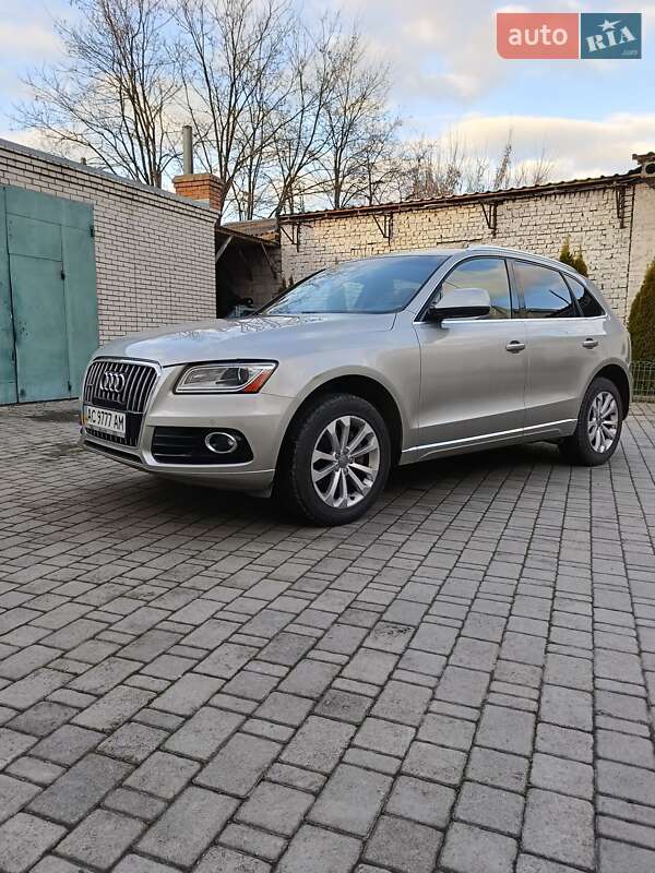 Внедорожник / Кроссовер Audi Q5 2015 в Луцке