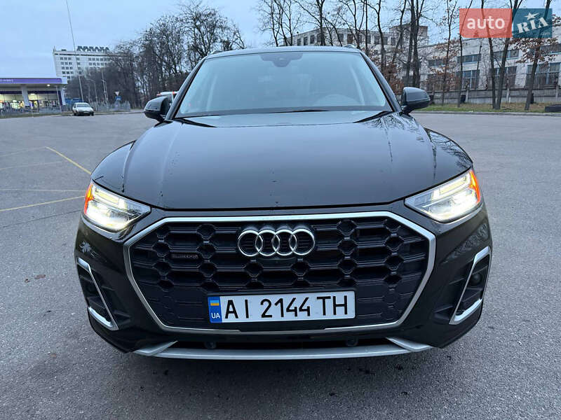 Внедорожник / Кроссовер Audi Q5 2021 в Киеве