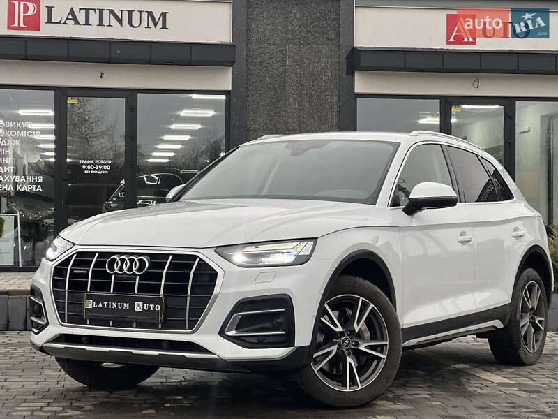 Внедорожник / Кроссовер Audi Q5 2023 в Ужгороде