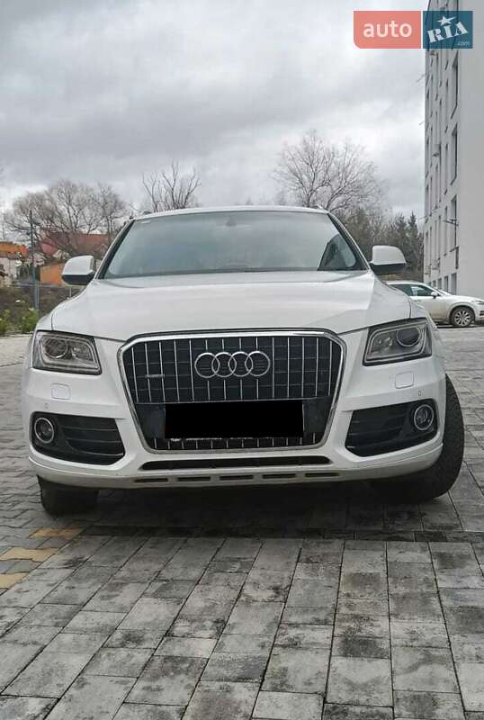Внедорожник / Кроссовер Audi Q5 2013 в Ужгороде