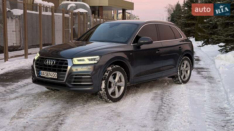 Позашляховик / Кросовер Audi Q5 2017 в Києві