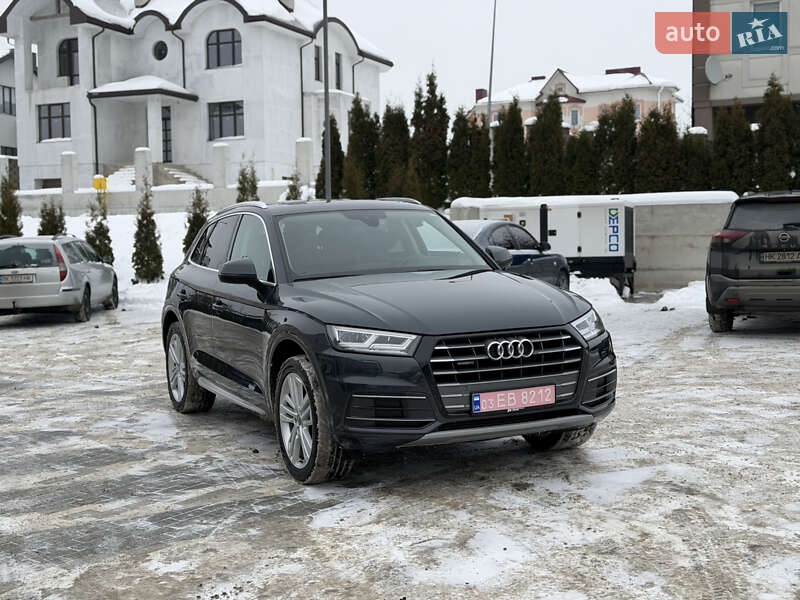 Внедорожник / Кроссовер Audi Q5 2018 в Киеве