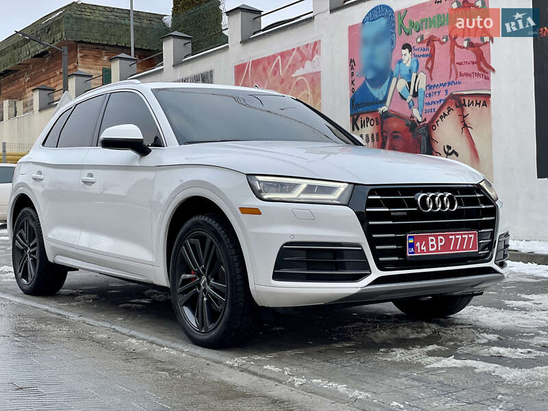 Позашляховик / Кросовер Audi Q5 2018 в Львові