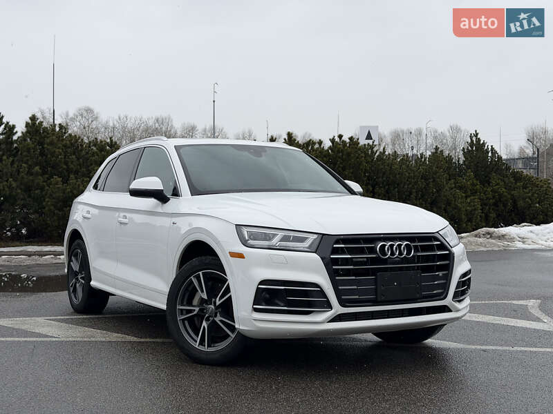 Внедорожник / Кроссовер Audi Q5 2019 в Киеве