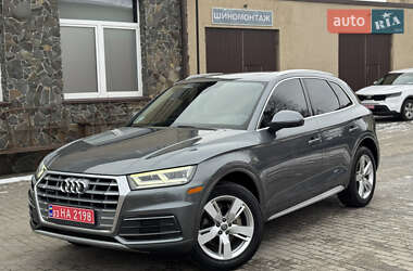 Внедорожник / Кроссовер Audi Q5 2018 в Владимире