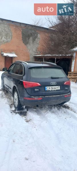 Внедорожник / Кроссовер Audi Q5 2011 в Корсуне-Шевченковском