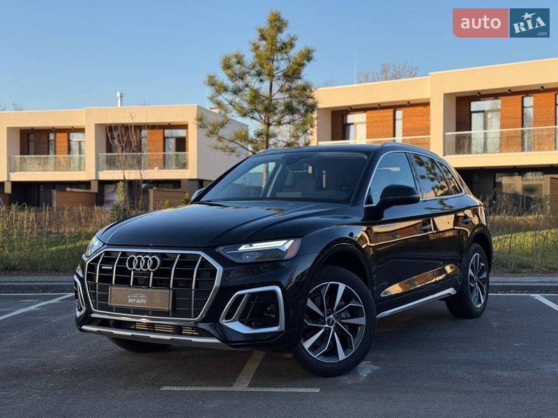 Внедорожник / Кроссовер Audi Q5 2021 в Киеве