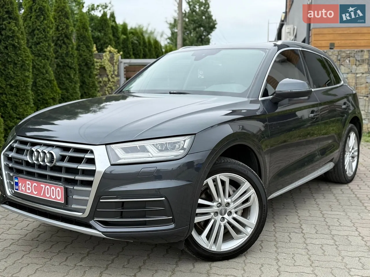 Audi Q5 2018 photo 2
